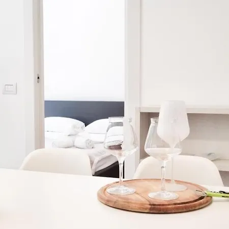 Joivy Superb Flat, 2 Balconies & Skyscrapers View * 밀라노