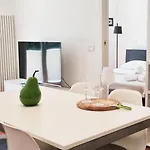 Joivy Superb Flat, 2 Balconies & Skyscrapers View Appartement Milaan