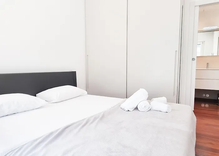 Apartamento Joivy Superb Flat, 2 Balconies & Skyscrapers View Milán
